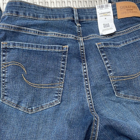 NWT- Maternity Jeans- Signature -Levi Strauss & Co. Skinny Jeans Size M - Picture 10 of 14